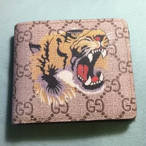 Gucci tiger wallet